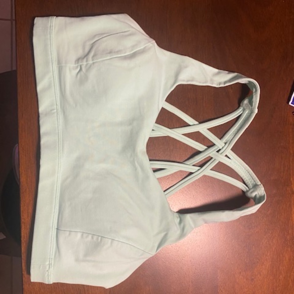 Lululemon sports bra